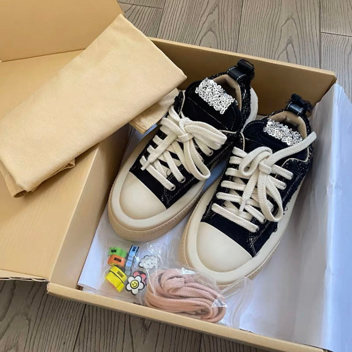 LF02 キャンバスシューズ 厚底 ローカットスニーカー カジュアル おしゃれ かわいい -- ベージュ/ブラック