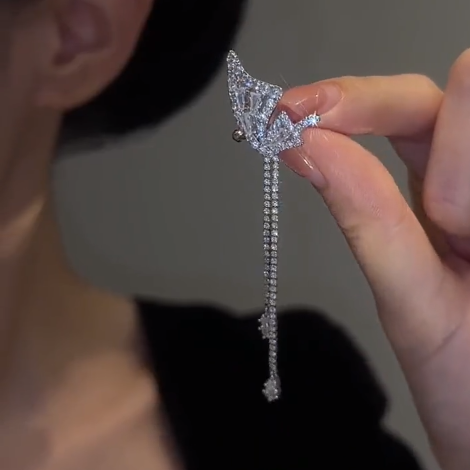 LF キラキラ 蝶 バタフライ フリンジ ロング イヤーカフ ピアス穴がいらない
