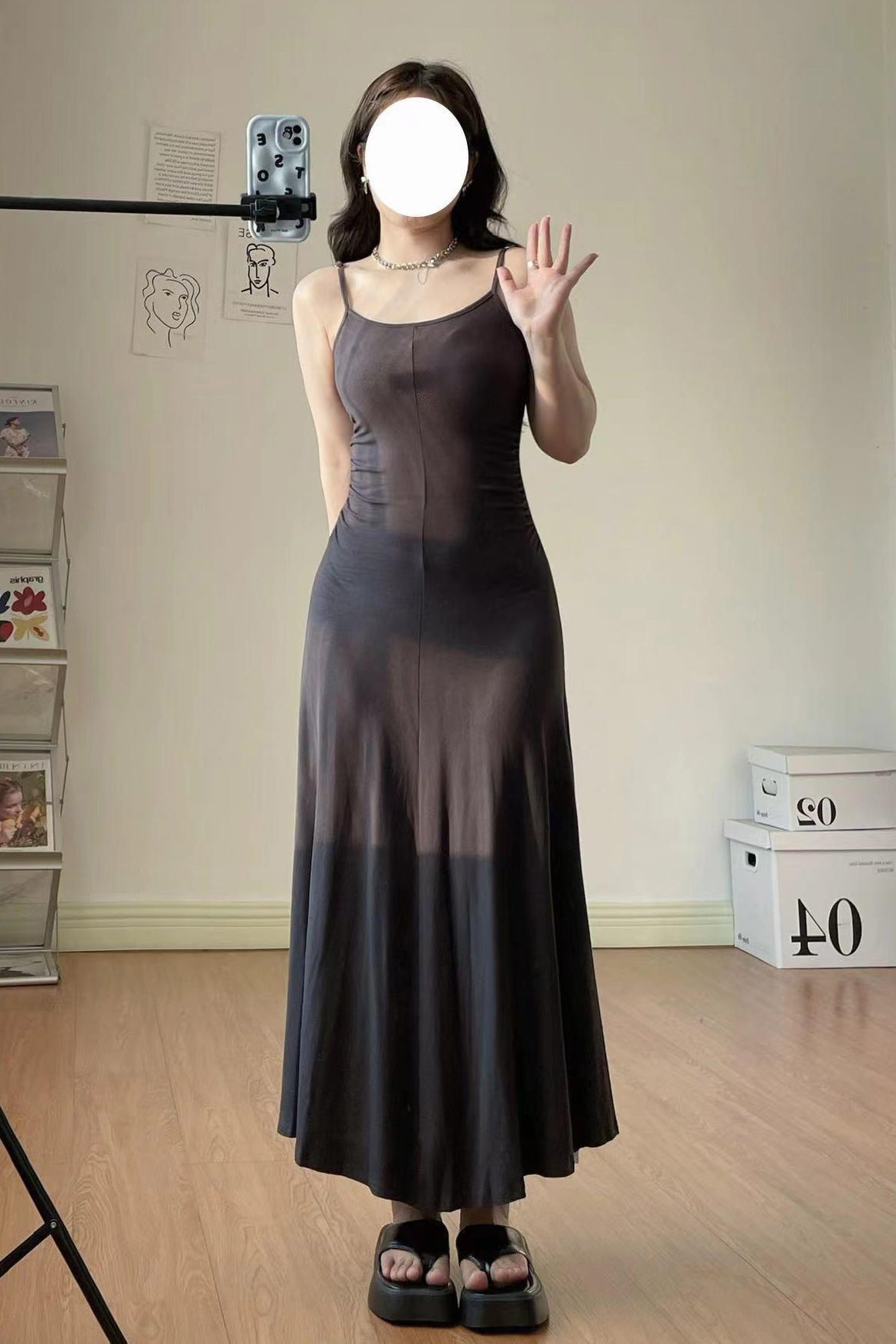 XYWA04 ダークグレー キャミワンピース + 薄手カーディガン 背部すかし透かし彫り 日焼け止め