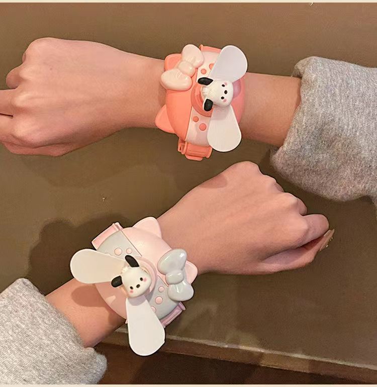 YQQ27 hellokitty ポータブル 小型 可愛い手首扇風機
