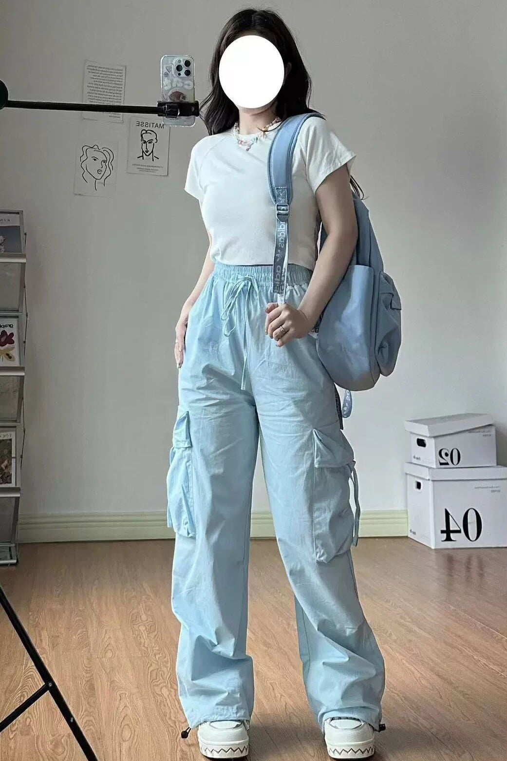 XYW ホワイト ラウンドネック ショートTシャツ + ブルー ハイウエスト カーゴパンツ