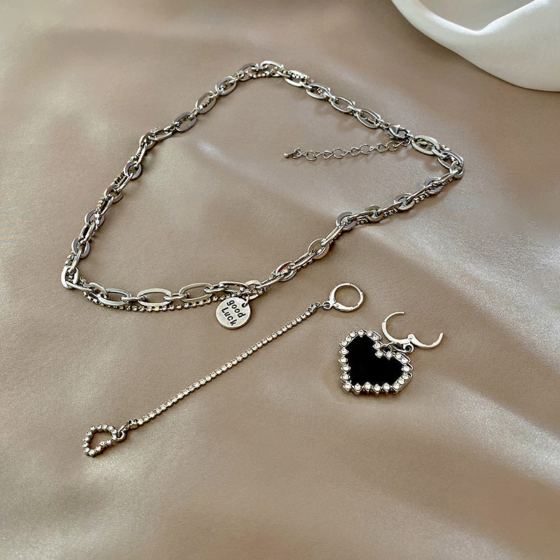 LF かっこかわいい ハートネックレス ペンダントはイヤリングとして取り外しが可能です