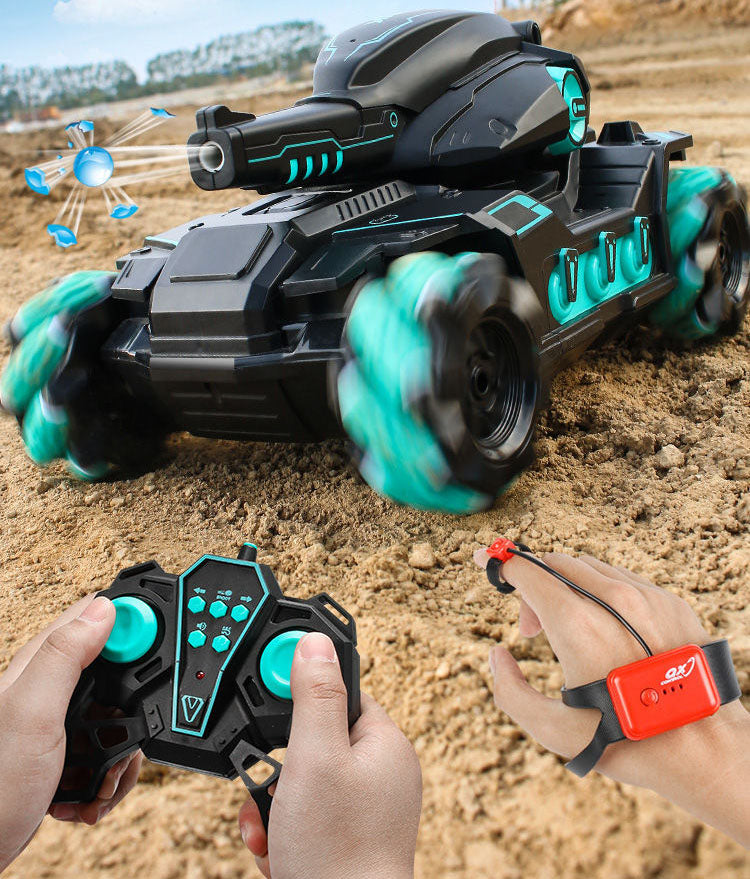 WLY 水爆弾装甲車 オフロードクライミング を狙って発射2.4G遠隔操作