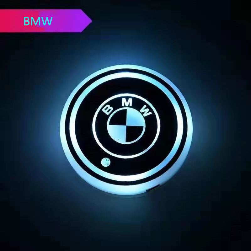 XYW LED ドリンクホルダー レインボー カーカップホルダー 2個セット 車載 ロゴ マット パッド セット 車用品