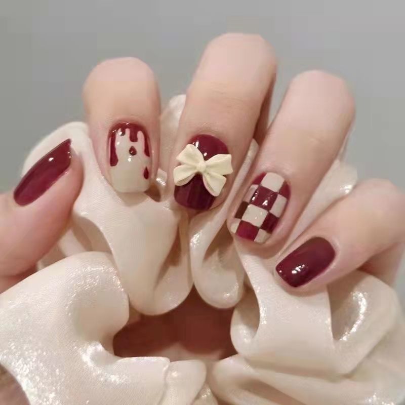 YQQ ハンドメイド ウェアラブルネイルピース かわいい ネクタイ レッド チェッカーボードグリッド ネイルピース