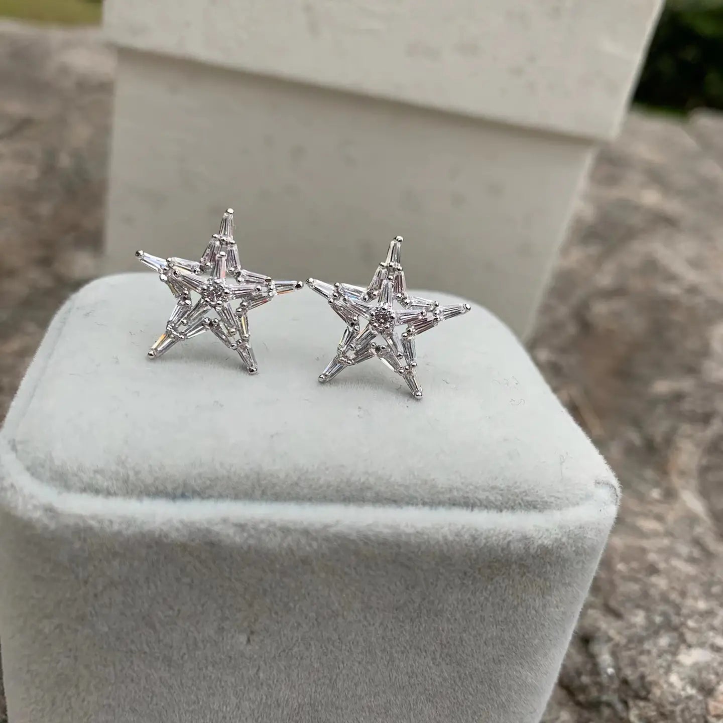 YQQ きらきら星型ピアス 五芒星 おしゃれだ キラキラ