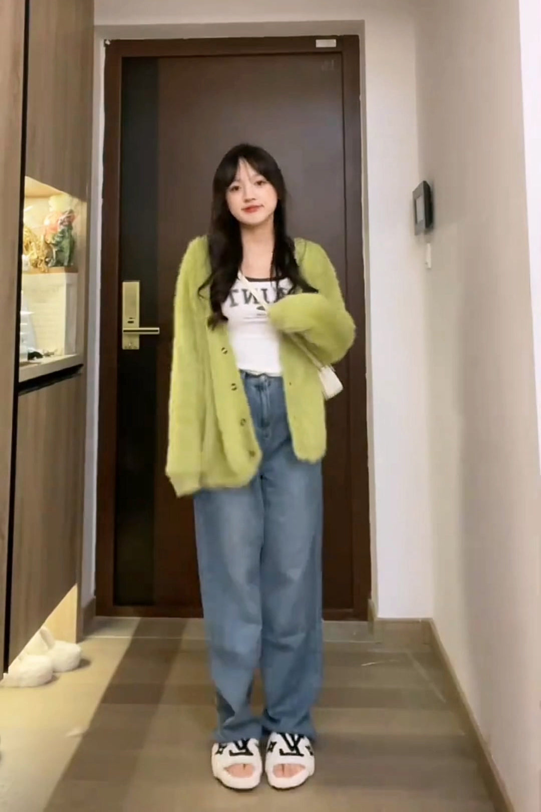 前壳 XYW グリーン ふわふわ カーディガン セーター