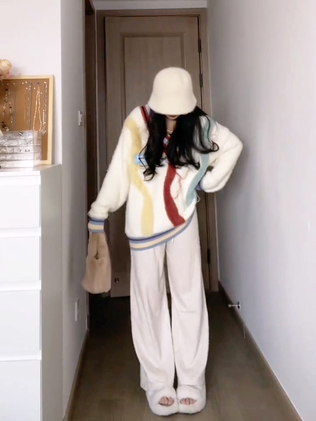 XYW Vネック タッセル ストライプ ニット ゆったり セーター ファッション