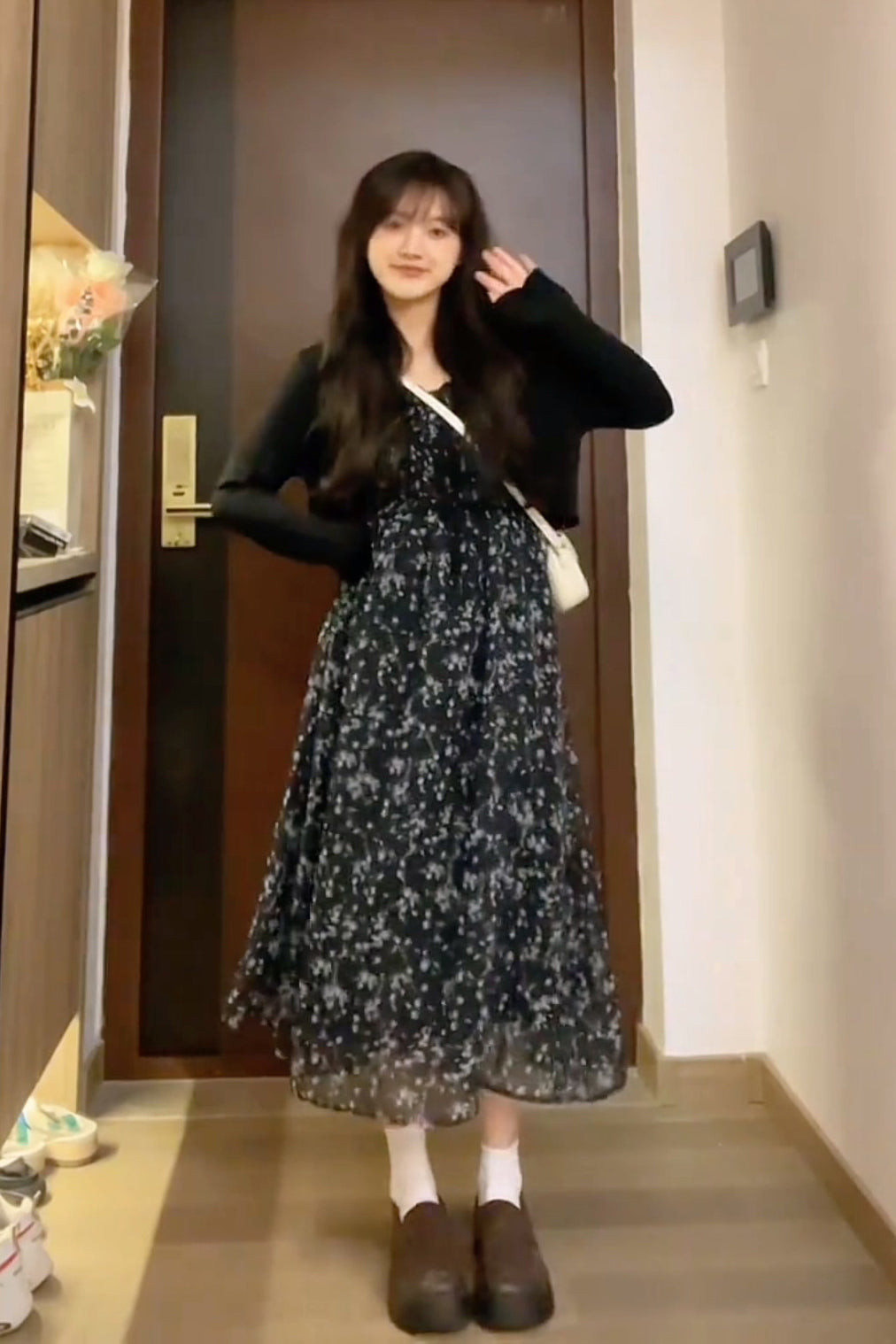 XYW 春夏 薄 カーディガン ブラウス + 花柄キャミワンピース セット ふりふり 着やせ